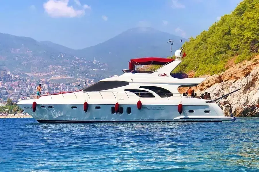 Explore Alanya on a 22m Rental Boat - Fotoğraf 1