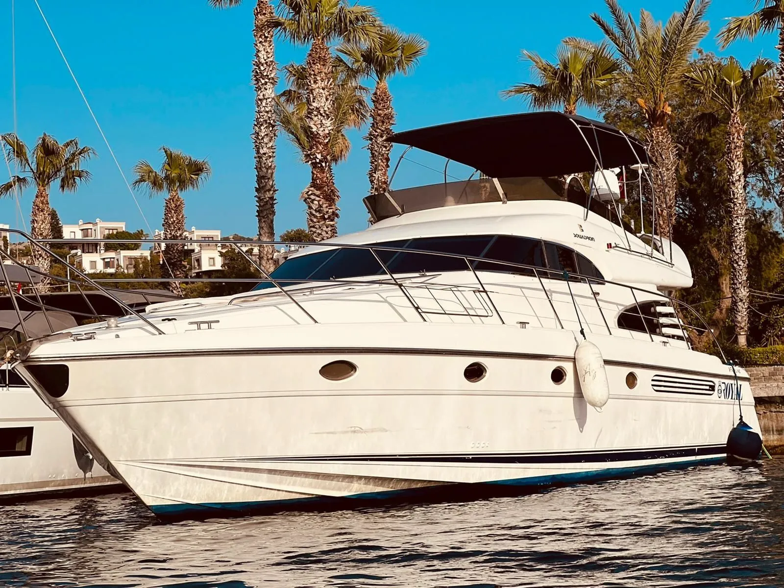 Bodrum 17m Kiralık Fairline 55 Motoryat - Fotoğraf 1