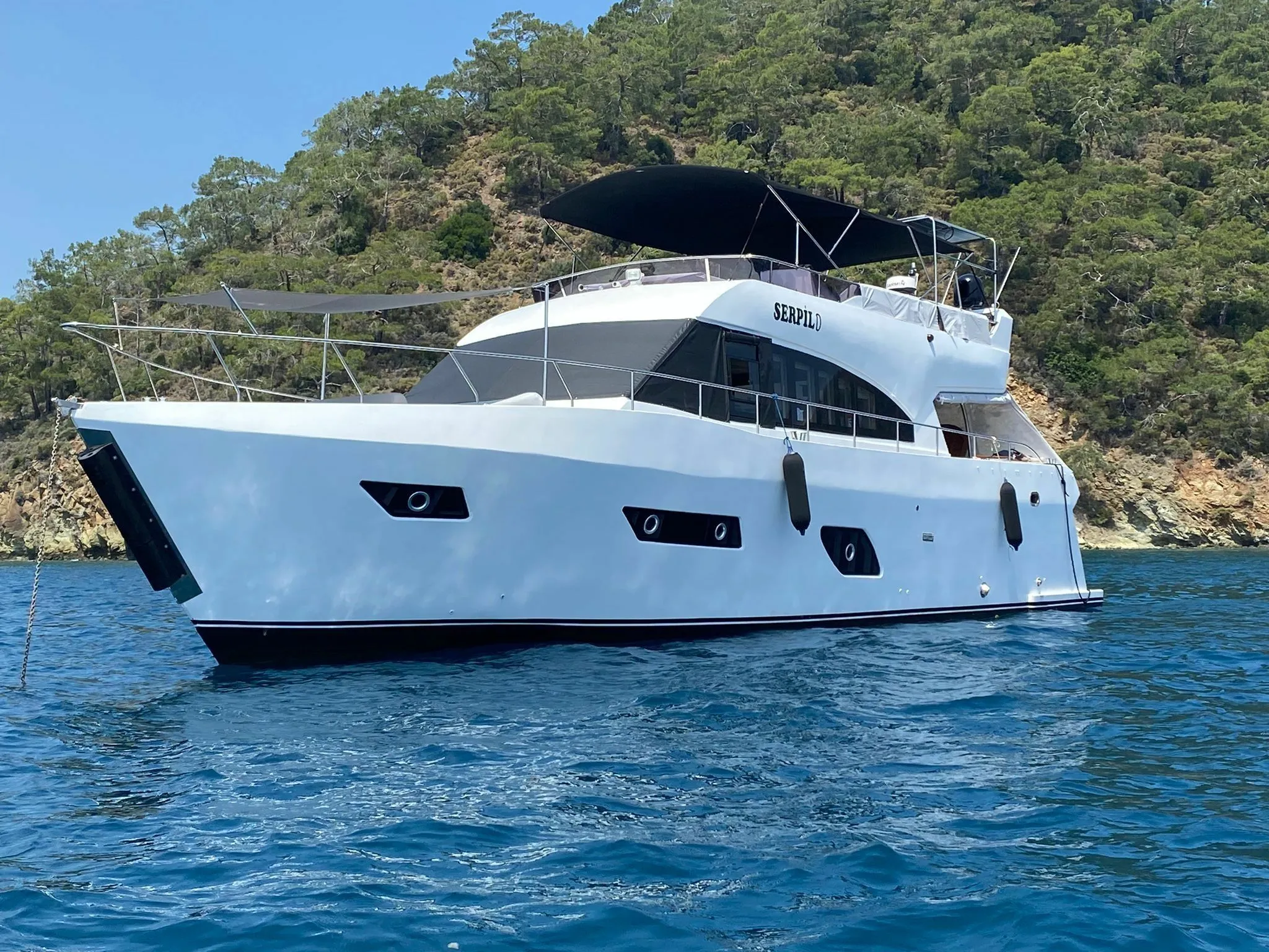 Rent a 19m Motor Yacht in Göcek - Fotoğraf 2