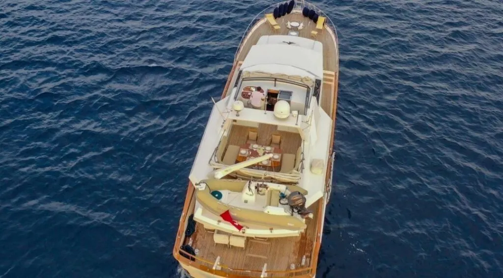 Charter a 23.6m Boat in Bodrum - Fotoğraf 3