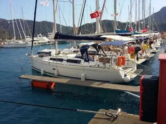 Marmaris 10.28m Kiralık Dufour 335 - Fotoğraf 3