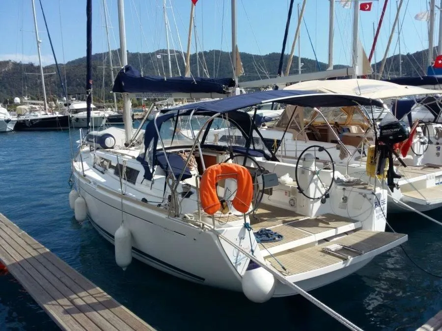 Marmaris 10.28m Kiralık Dufour 335 - Fotoğraf 1