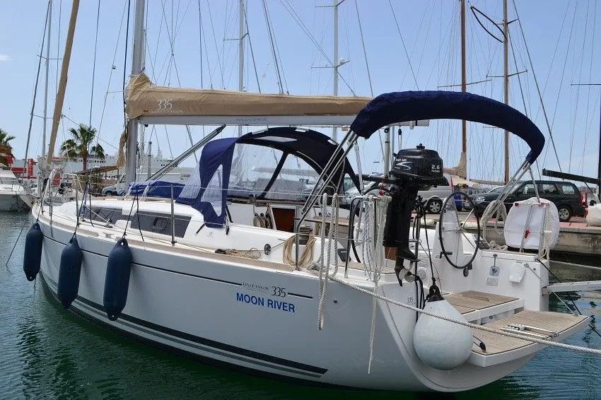 Marmaris 10.28m Kiralık Dufour 335 - Fotoğraf 1