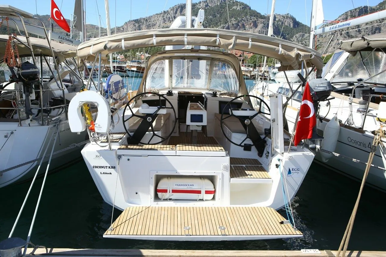 Göcek 10.99m Kiralık Tekne - Fotoğraf 1