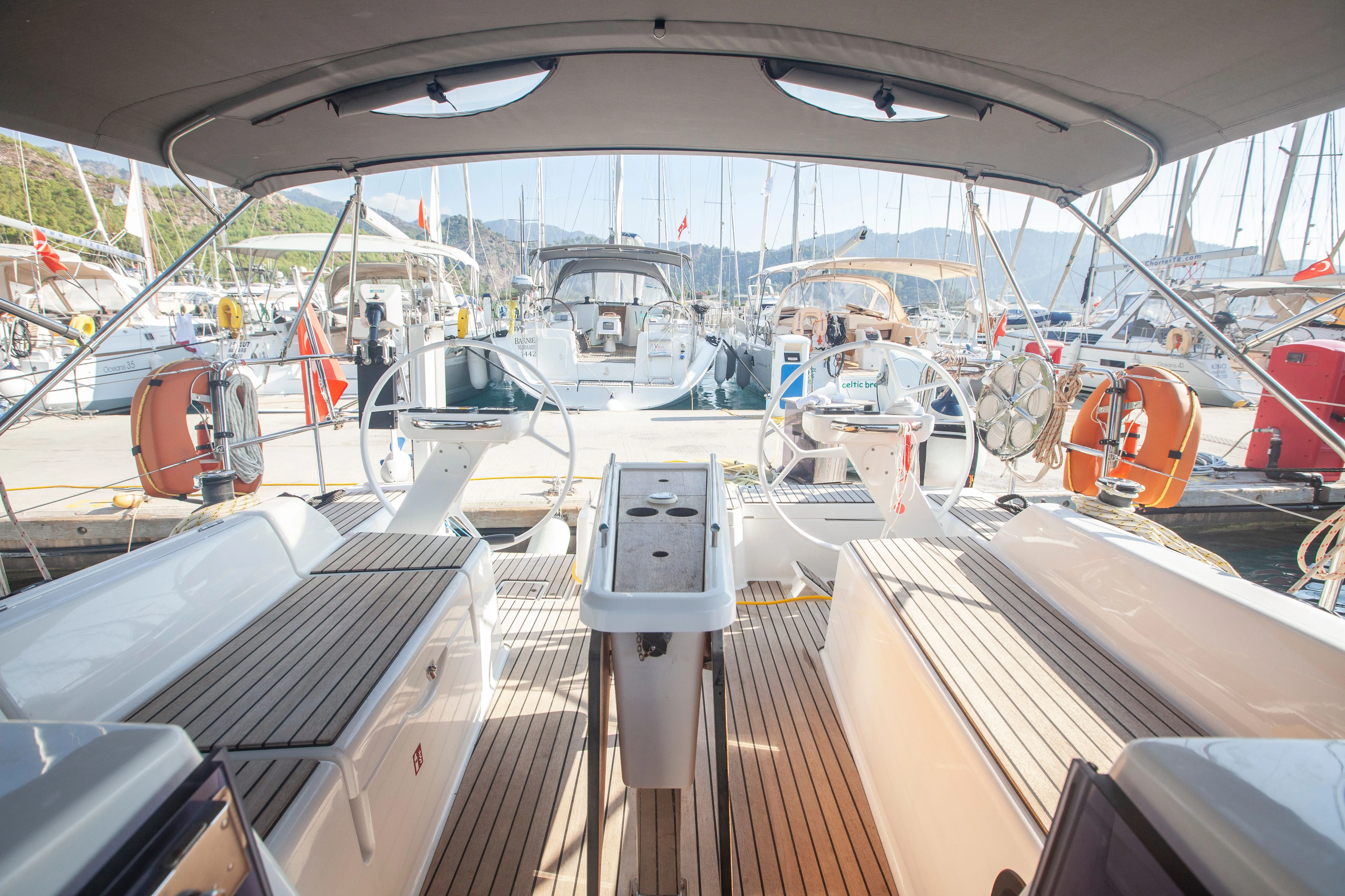Explore Orhaniye on a 10.73m 2 Cabin Sailing Yacht Rental - Fotoğraf 5