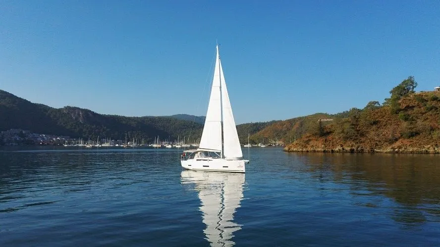 Charter a 11.94m Dufour 390 in Fethiye - Fotoğraf 4