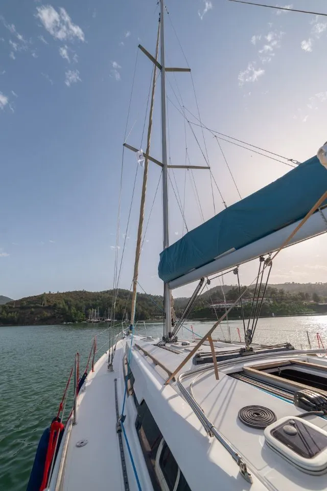Explore Fethiye on a 12.17m Rental Sailing Yacht Dufour 405 - Fotoğraf 3