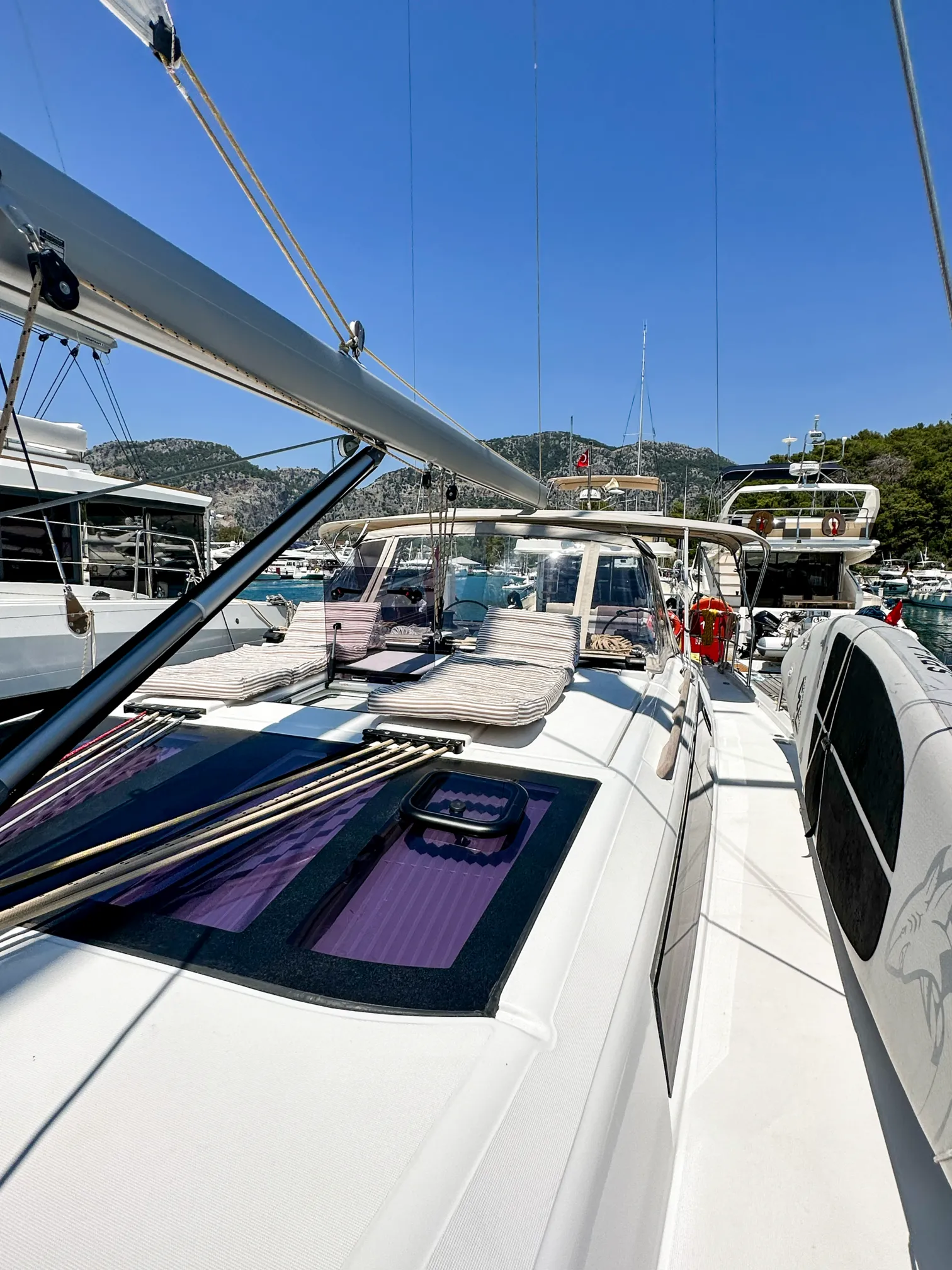 Göcek 13.24m Kiralık 4 Kabinli Yelkenli Yat - Fotoğraf 4