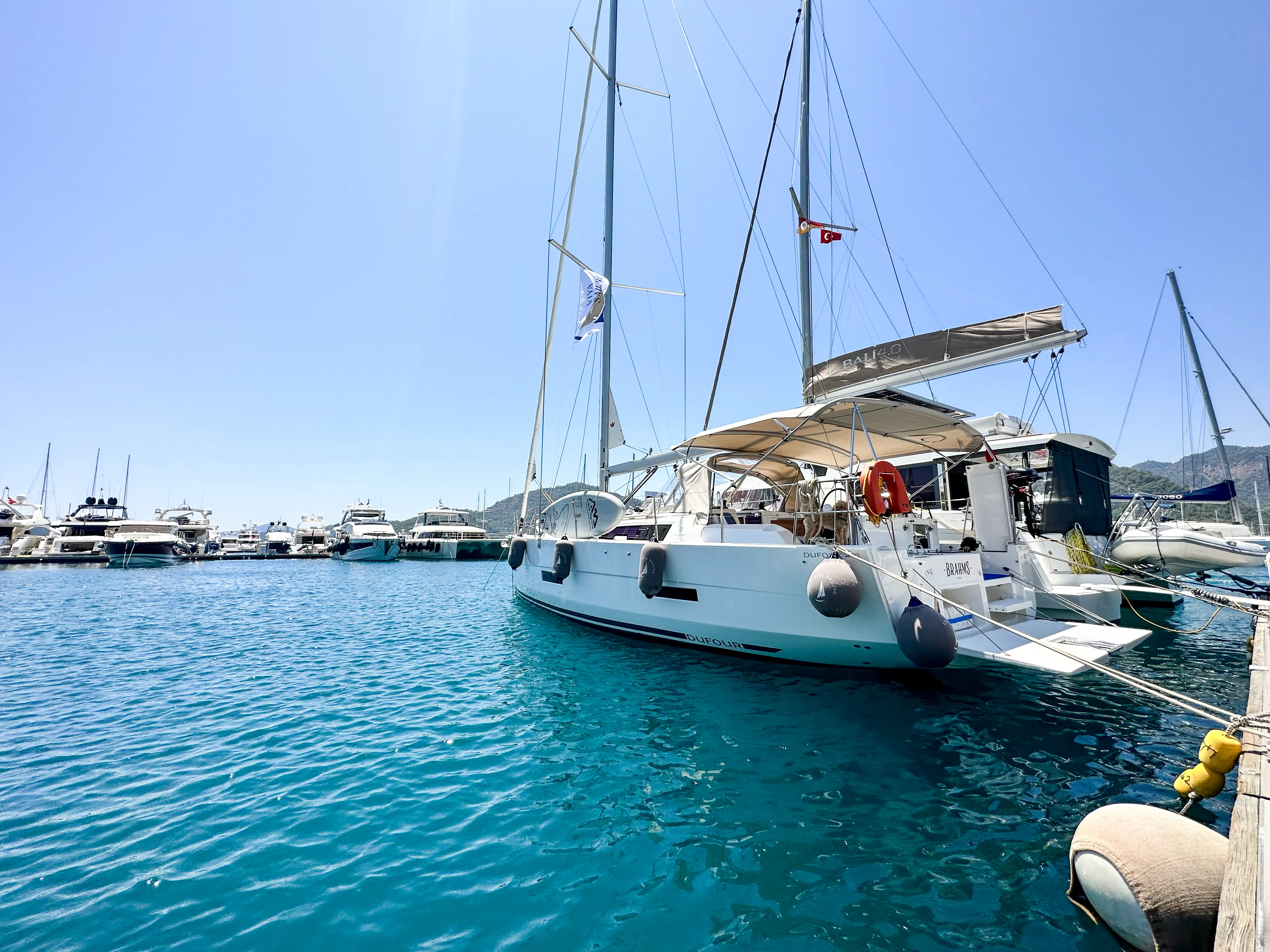 Göcek 13.24m Kiralık 4 Kabinli Yelkenli Yat - Fotoğraf 2