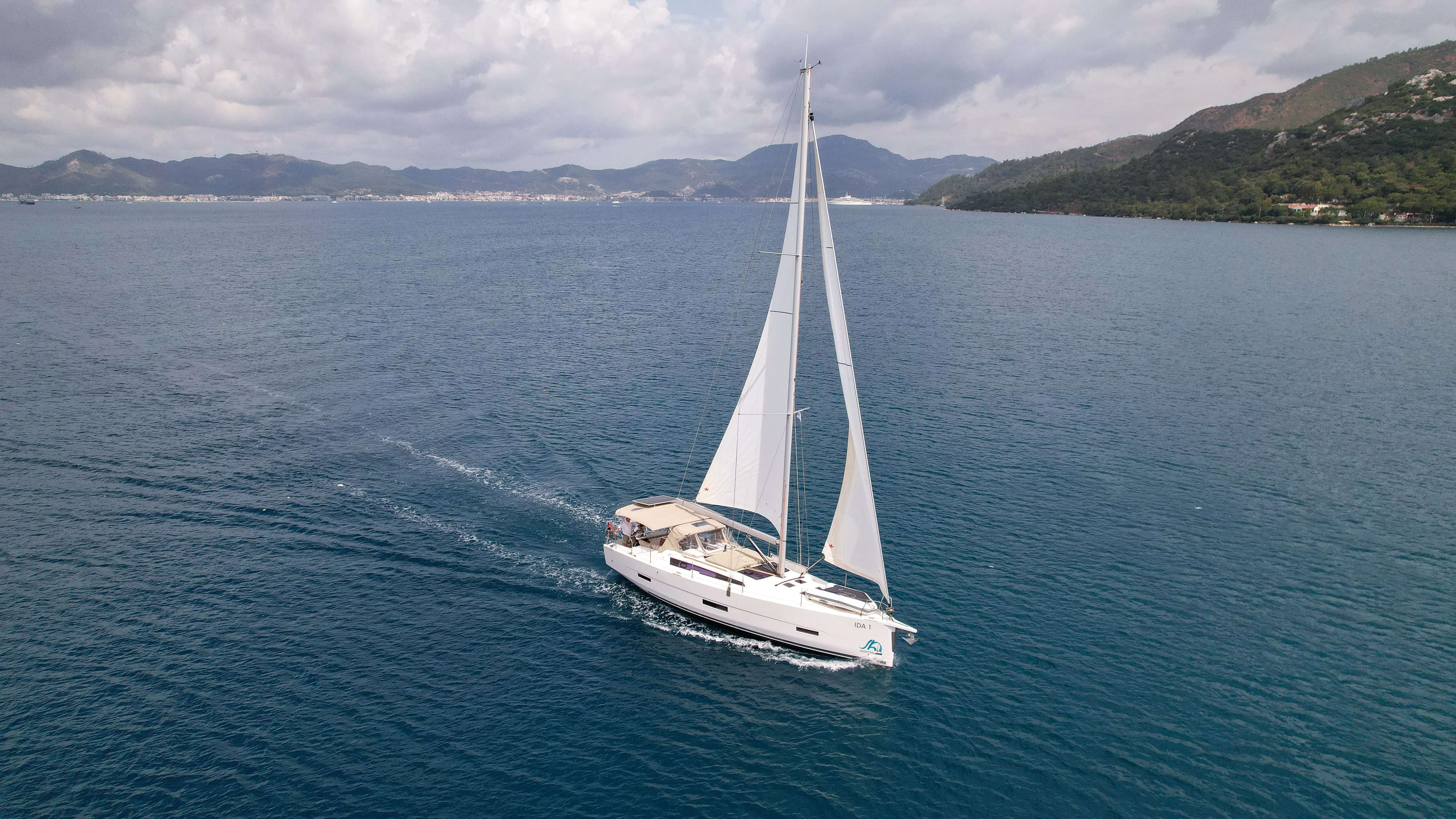 Ida 1: Stylish 4-Cabin Sailing Yacht in Marmaris - Fotoğraf 5