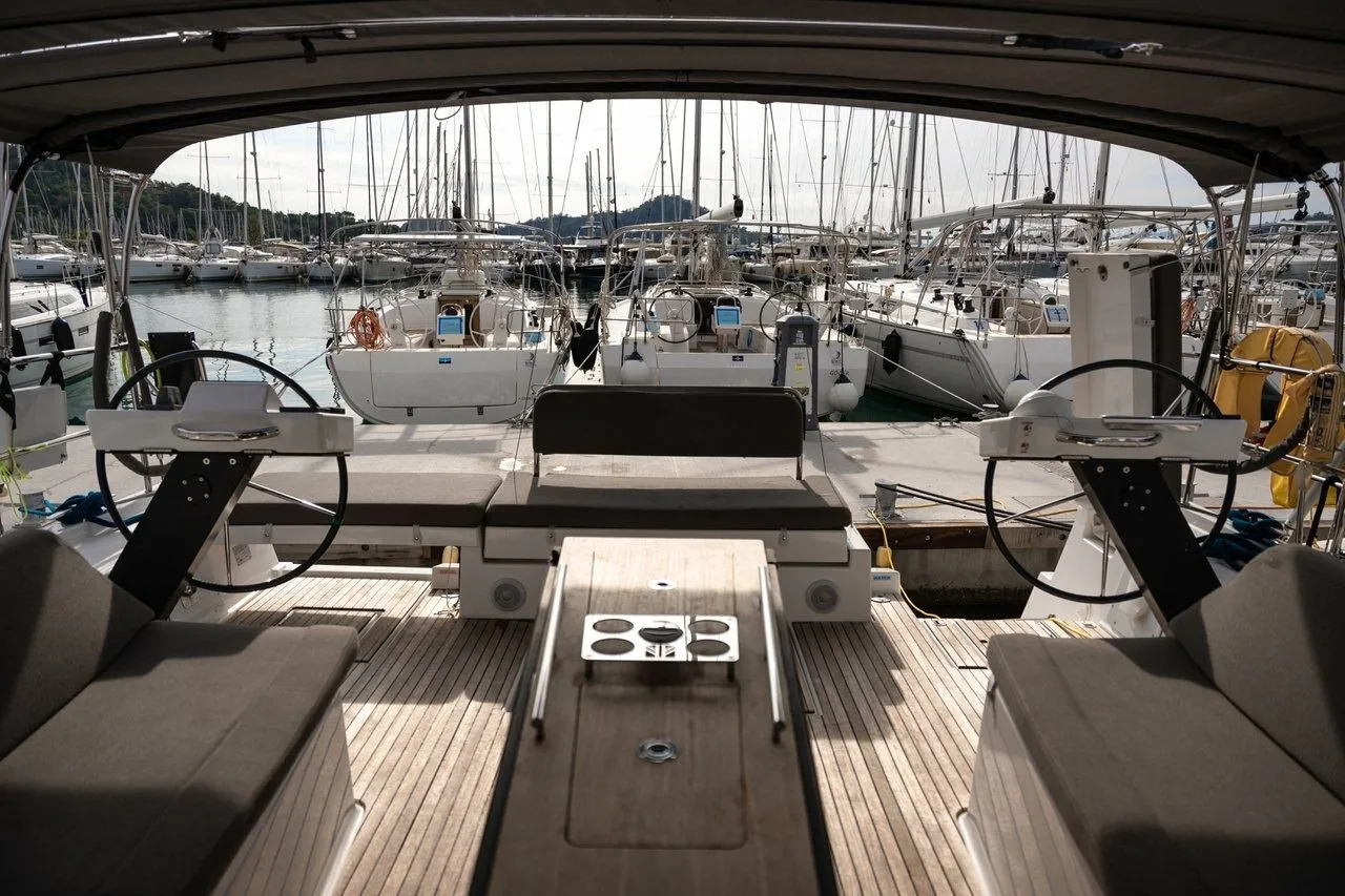 Explore Göcek on a 14.85m Rental Sailing Yacht Dufour 470 - Fotoğraf 4