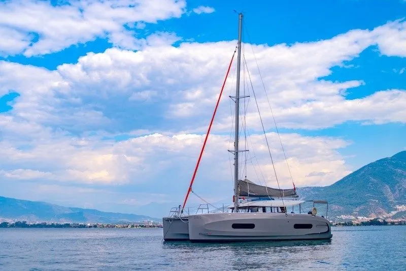 Rent a 11.39m Catamaran in Fethiye - Fotoğraf 1
