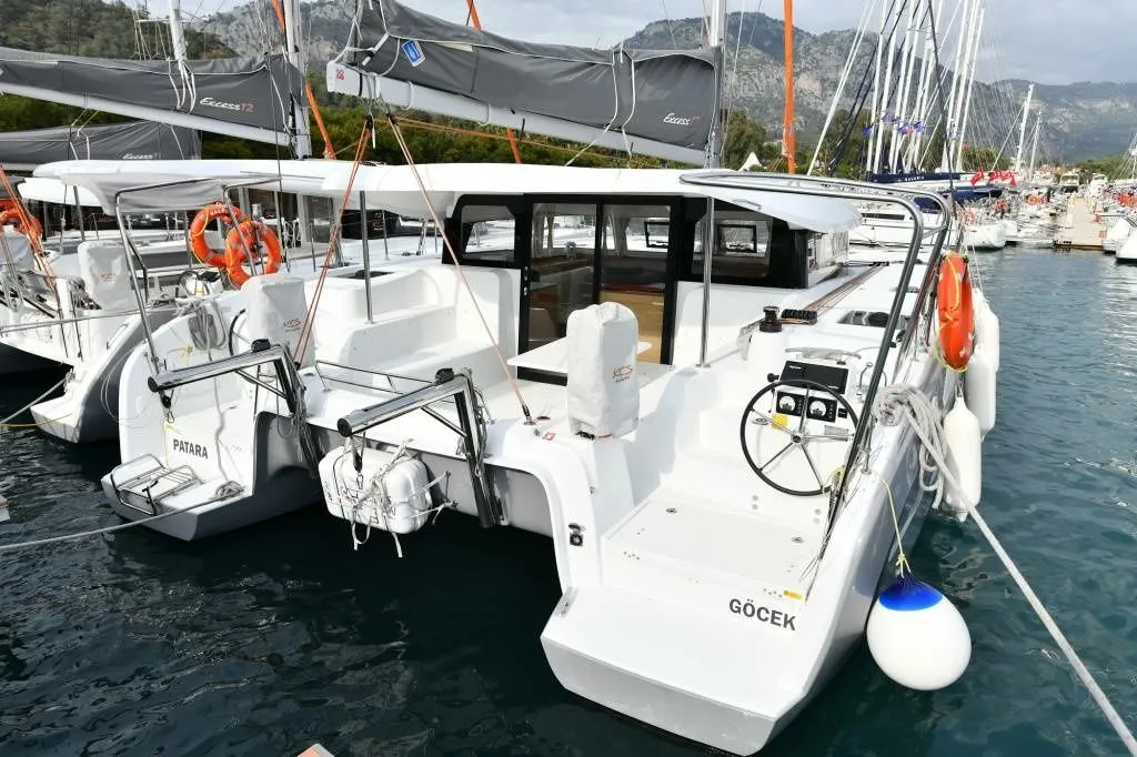 Charter a 11.39m Excess 11 in Göcek - Fotoğraf 2