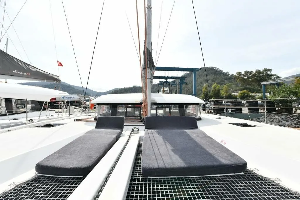 Charter a 11.39m Excess 11 in Göcek - Fotoğraf 4