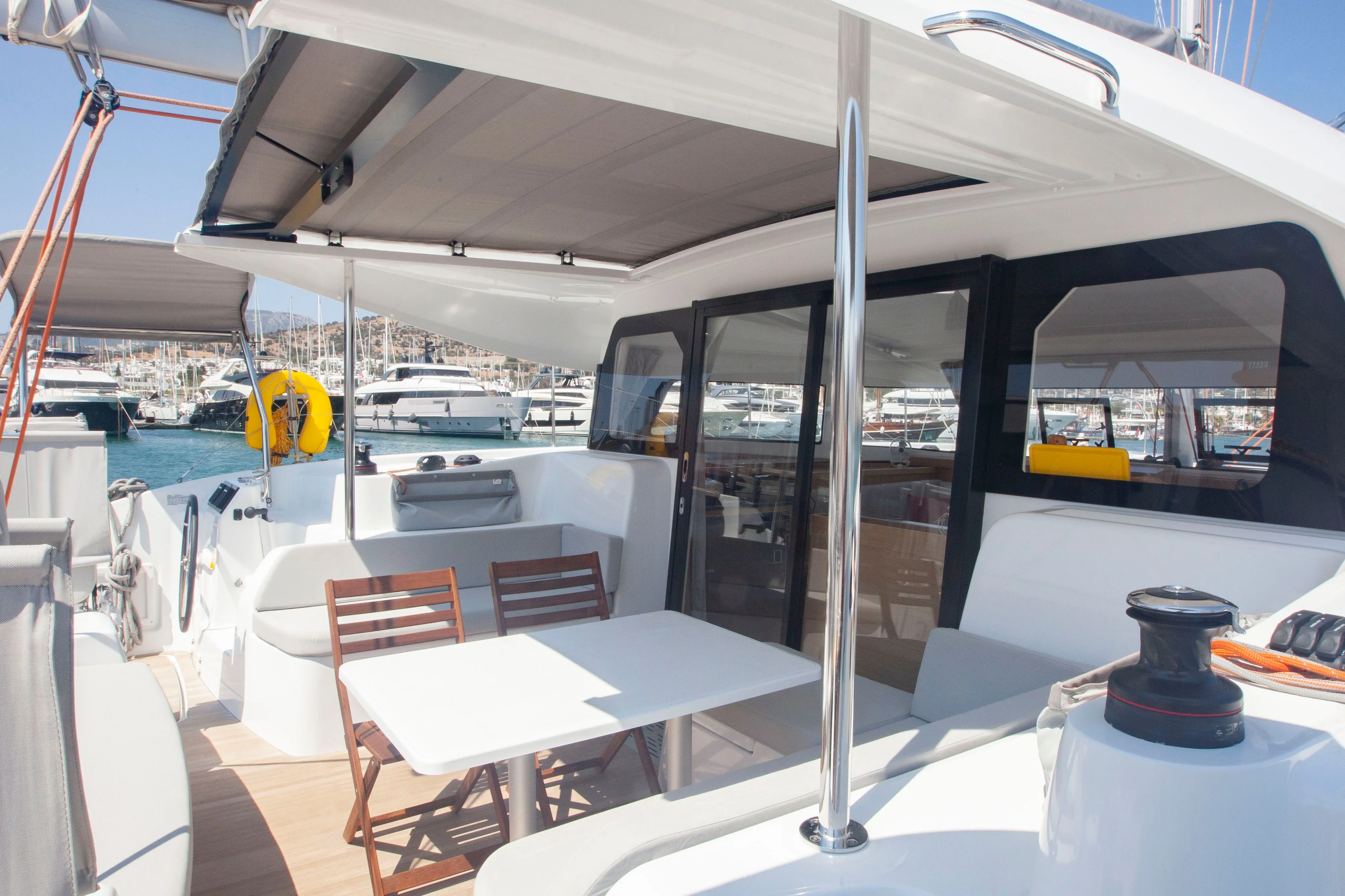 Rent a 11.33m 5 Cabin Catamaran in Fethiye - Fotoğraf 5