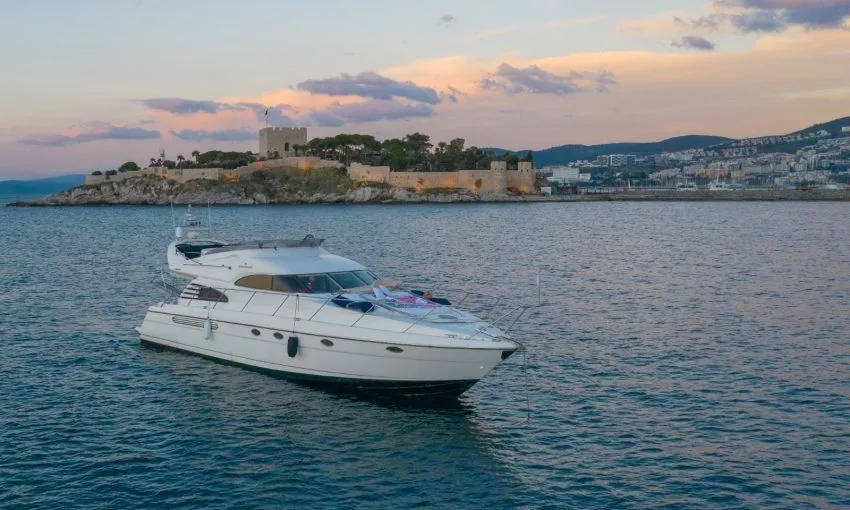 Bodrum 20m Kiralık Fairline Squadron 55 - Fotoğraf 1
