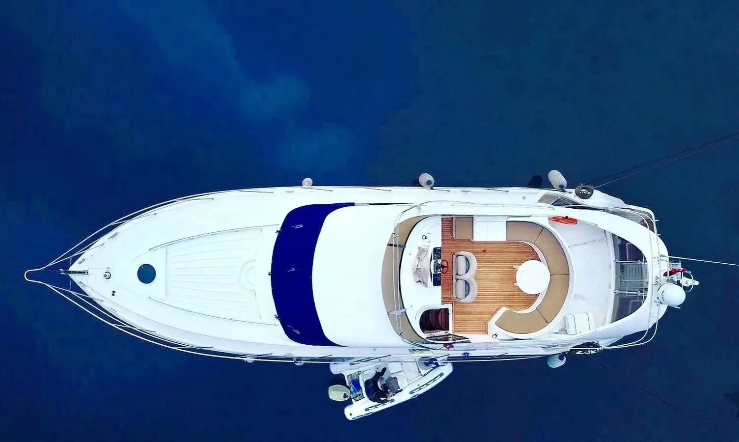 Göcek 19m Kiralık Motoryat Fairline Squadron 58 - Fotoğraf 4