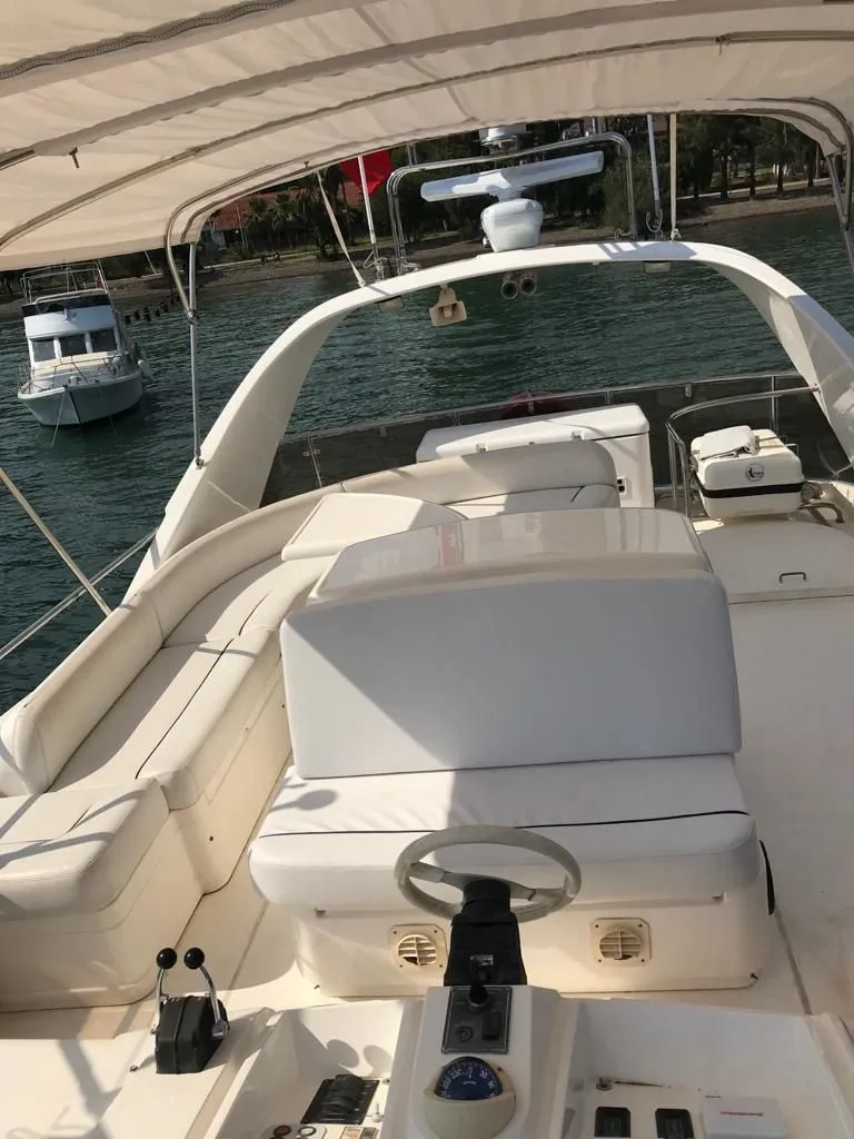 Rent a 18m Fairline Squadron 59 in Göcek - Fotoğraf 5