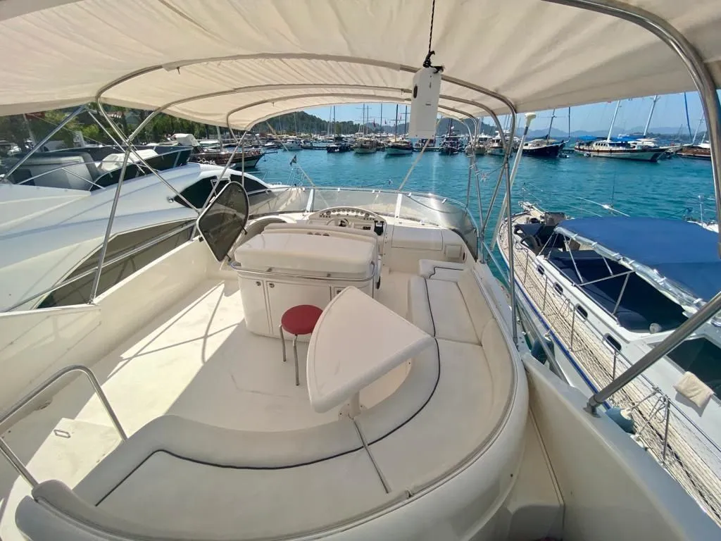 Rent a 18m Fairline Squadron 59 in Göcek - Fotoğraf 4