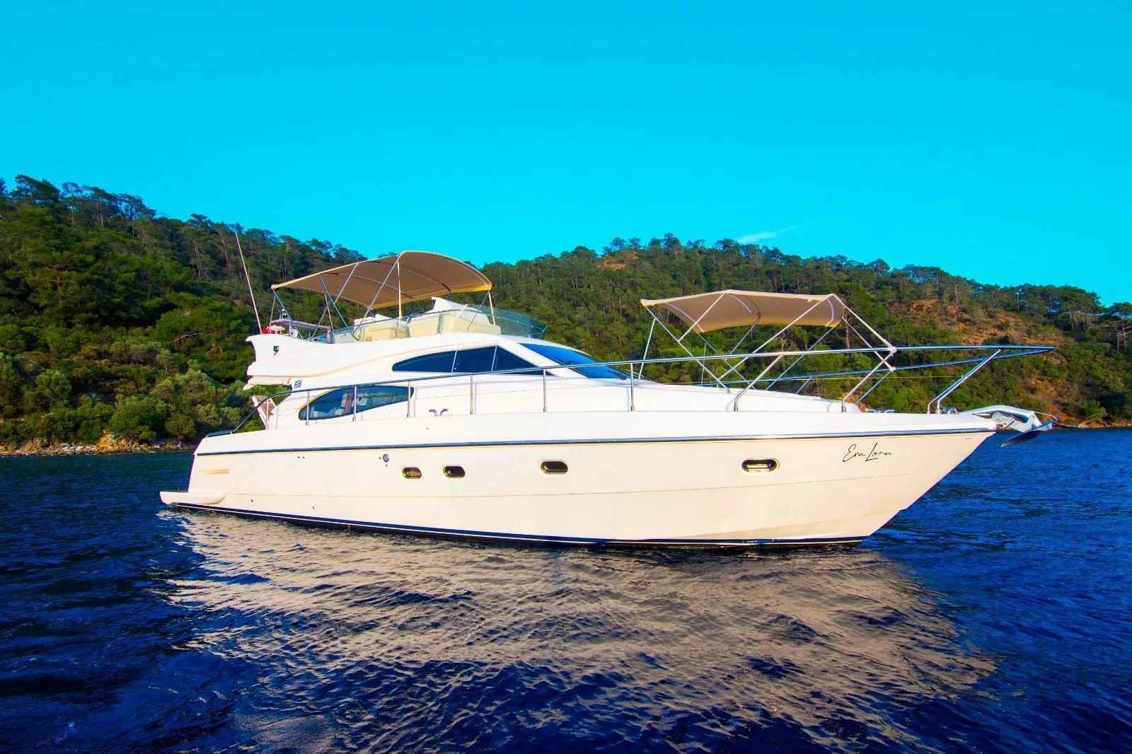 Исследуйте Гёчек на арендованной моторная яхта Ferretti 480 длиной 14.8м - Fotoğraf 1