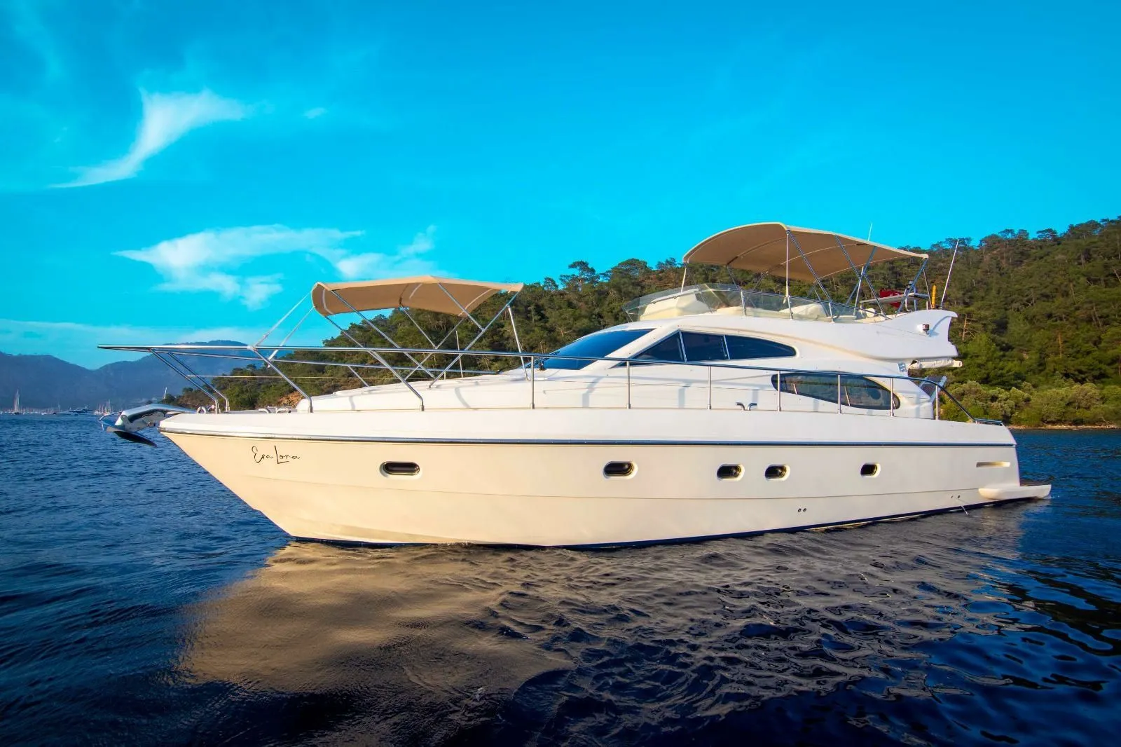 Исследуйте Гёчек на арендованной моторная яхта Ferretti 480 длиной 14.8м - Fotoğraf 3