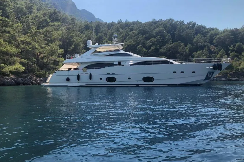 Rent a 29.7m 5 Cabin Motor Yacht in Bodrum - Fotoğraf 1
