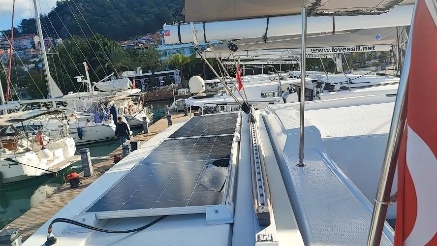 Fethiye 12.58m Kiralık Fountaine Pajot Astrea 42 Katamaran - Fotoğraf 4