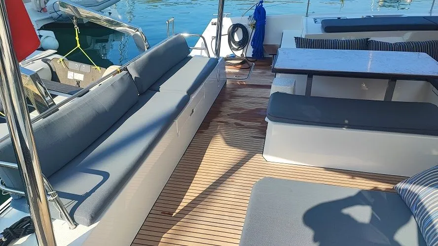 13.45m Fethiye Fountaine Pajot Elba 45 Catamaran Hire - Fotoğraf 4