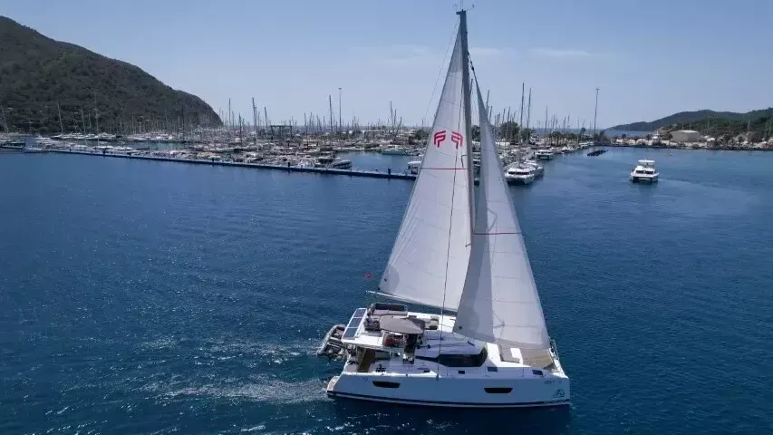 Charter a 13.45m Catamaran in Marmaris - Fotoğraf 3