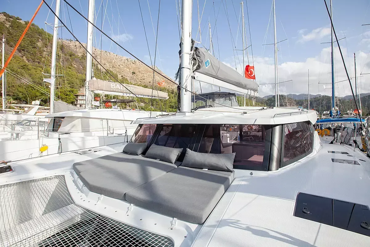 Serenita Isla 40: Komfort & Stil auf See - Fotoğraf 3