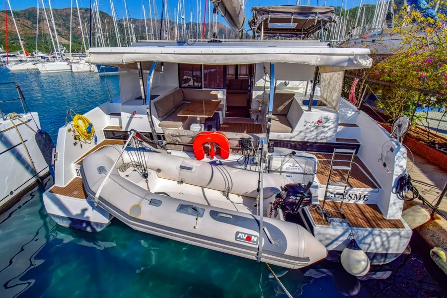 Explore Marmaris on a 11.73m Fountaine Pajot Lucia 40 Catamaran Rental - Fotoğraf 2