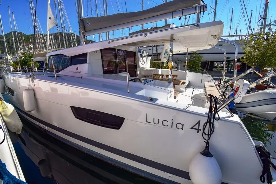 Rent a 11.73m Fountaine Pajot Lucia 40 in Marmaris - Fotoğraf 5
