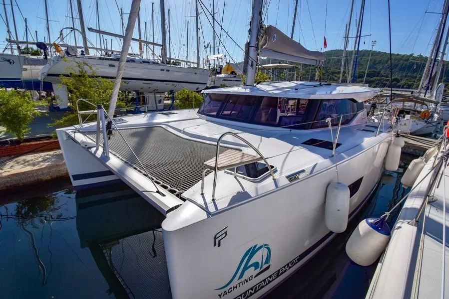 Rent a 11.73m Fountaine Pajot Lucia 40 in Marmaris - Fotoğraf 4