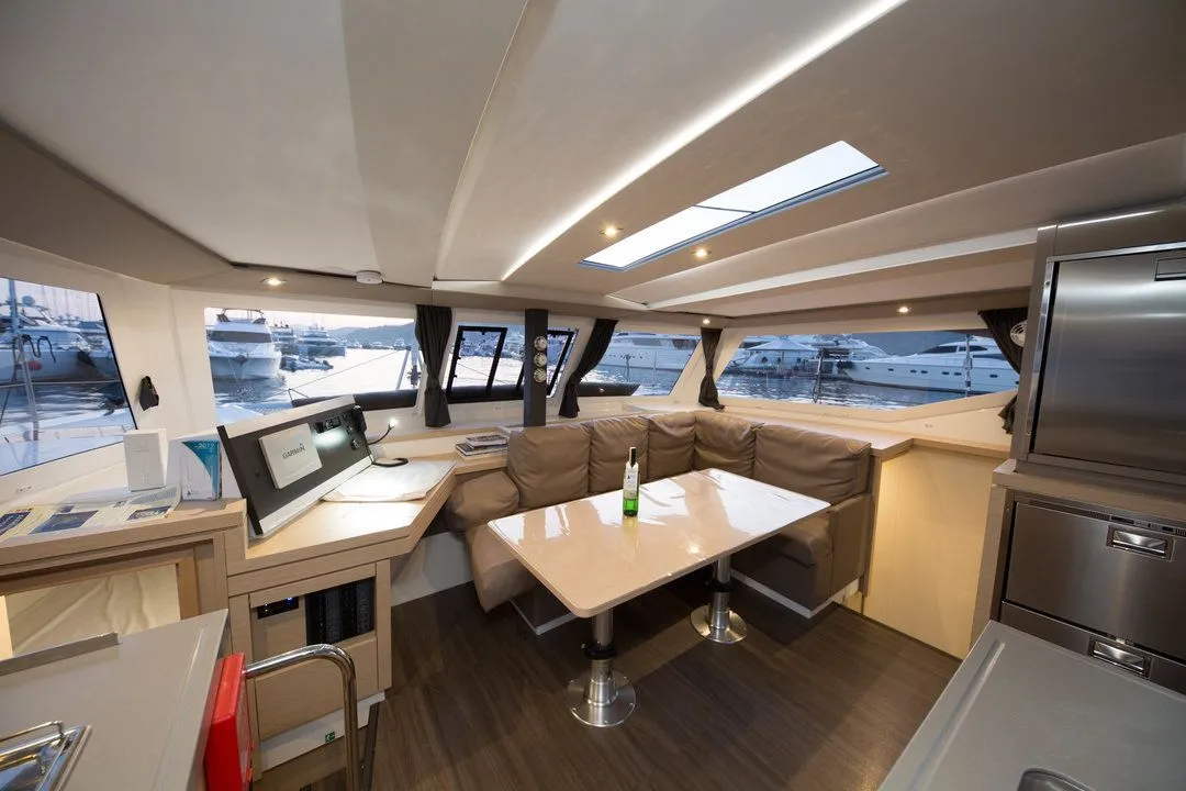 Göcek Kiralık Fountaine Pajot Lucia 40 11.73m  - Fotoğraf 4