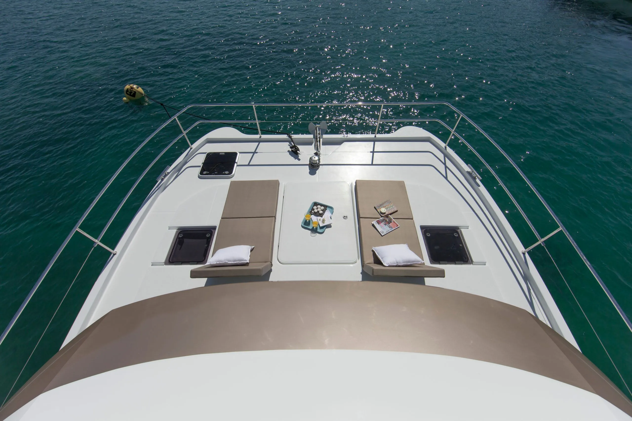 Rent a 11m Power Catamaran in Göcek - Fotoğraf 3