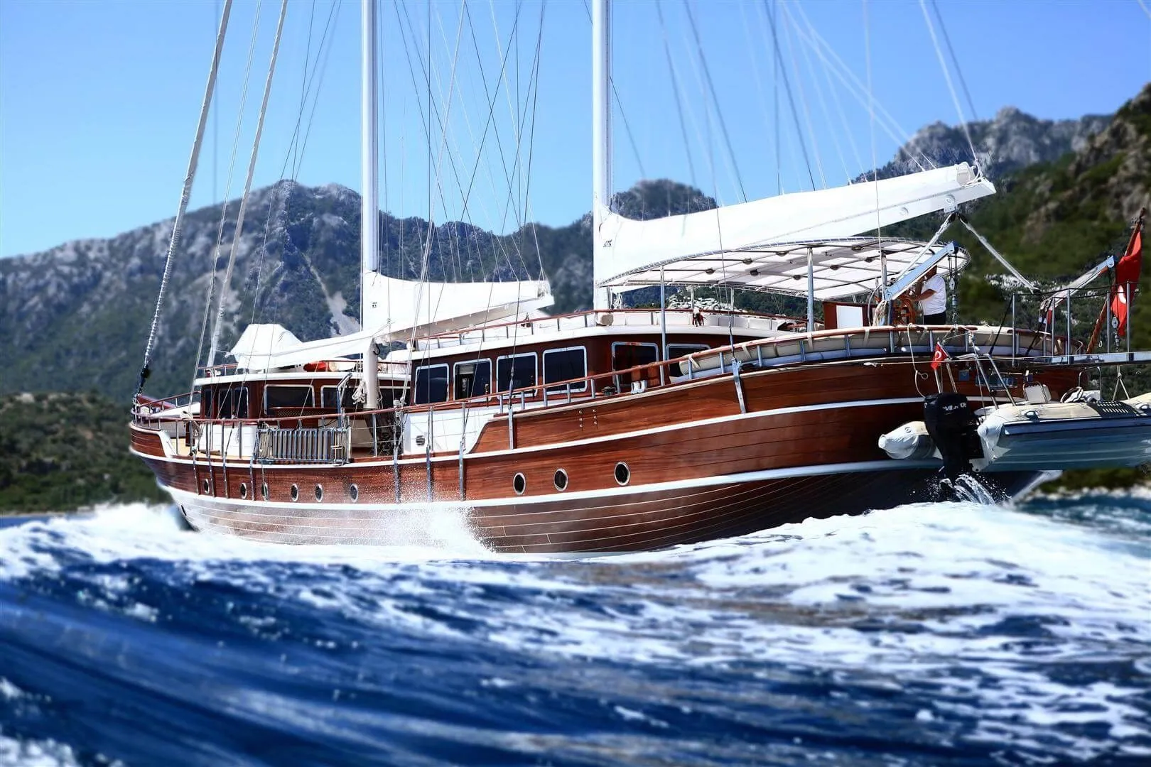 Explore Marmaris on a 31m Rental Boat - Fotoğraf 4
