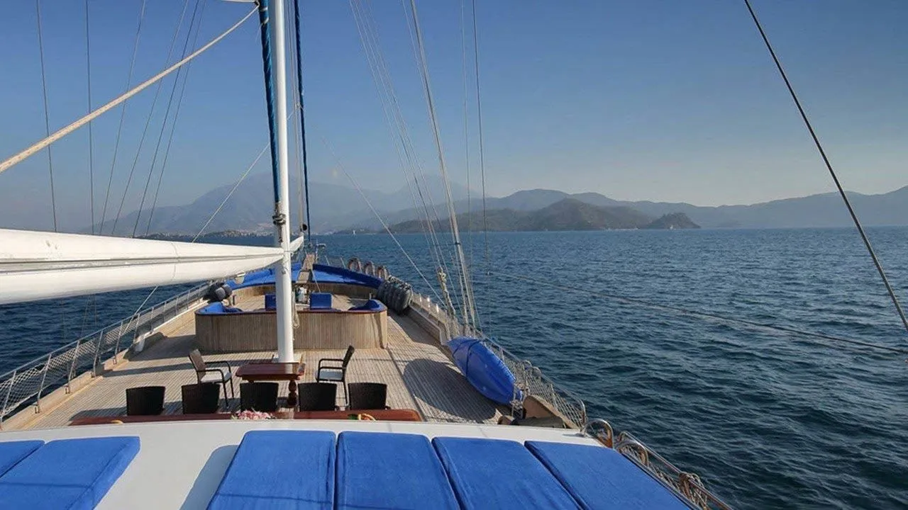 Explore Göcek on a 36m Rental Gulet - Fotoğraf 5