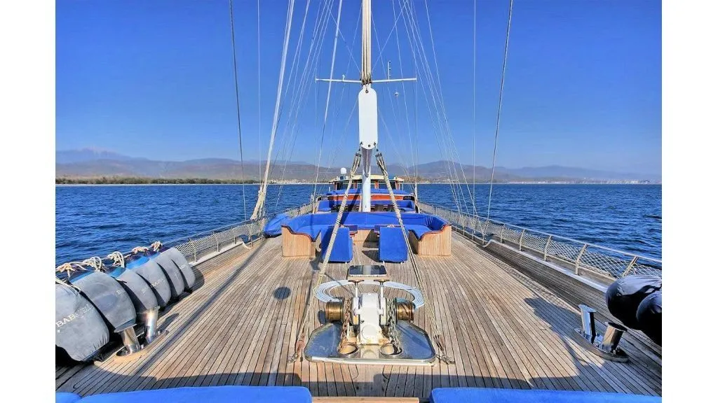 Explore Göcek on a 36m Rental Gulet - Fotoğraf 3