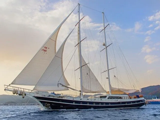 Explore Marmaris on a 36m Rental Gulet - Fotoğraf 3