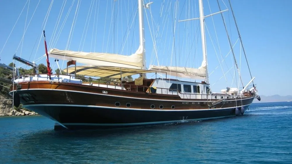 Bodrum 39.5m Kiralık Gulet - Fotoğraf 1