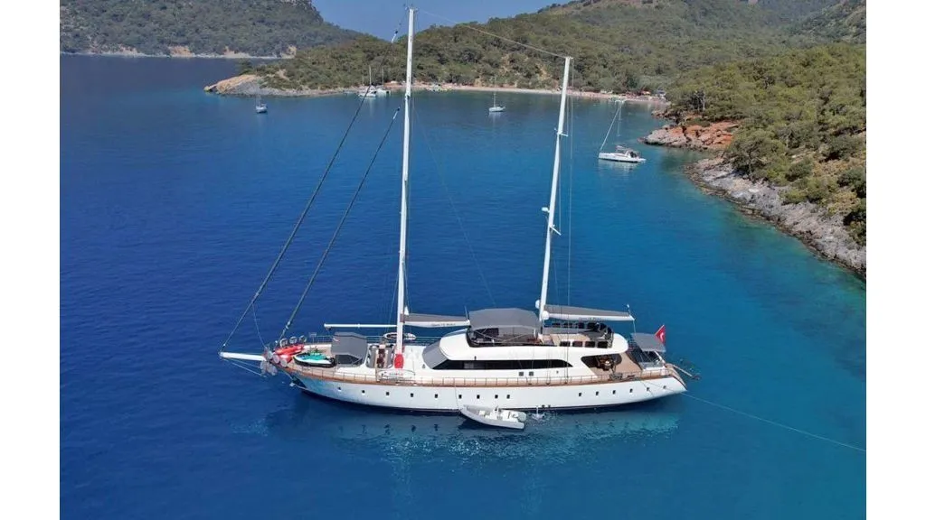 Charter a 40m Boat in Göcek - Fotoğraf 1