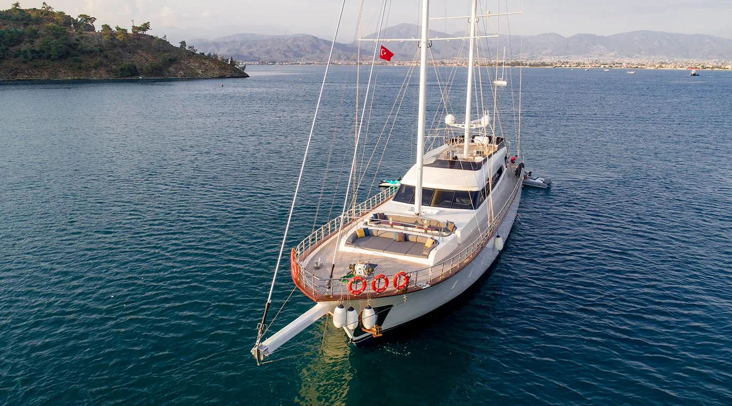 Charter a 40m Boat in Göcek - Fotoğraf 2