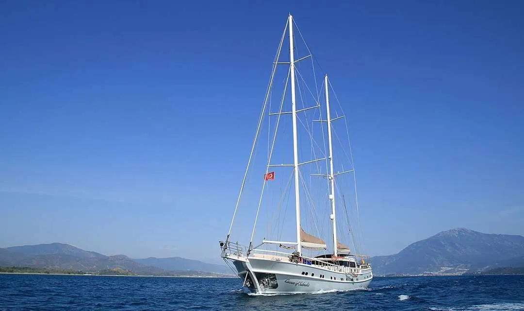 Bodrum Kiralık 8 Kabinli 40m Gulet - Fotoğraf 1