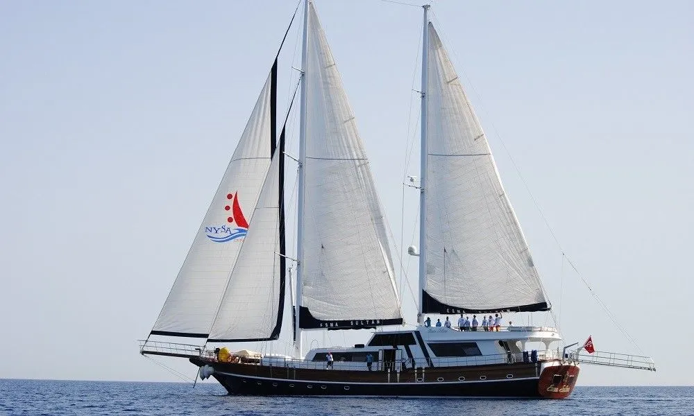Explore Marmaris on a 41m Rental Gulet - Fotoğraf 4