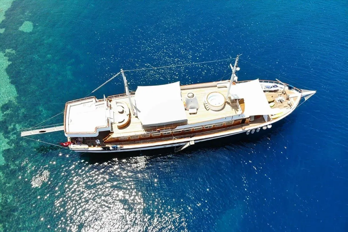 Rent a 42m Gulet in Bodrum - Fotoğraf 2