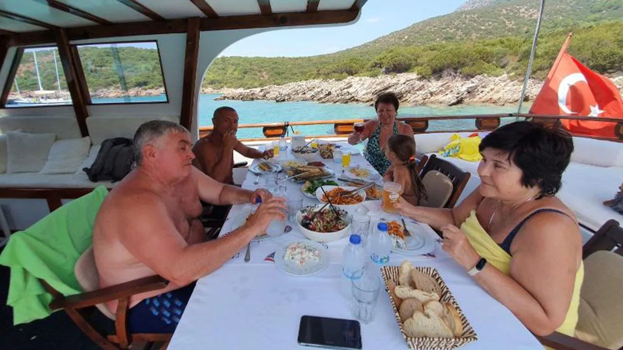 Bodrum Kiralık 15m Tekne - Fotoğraf 4