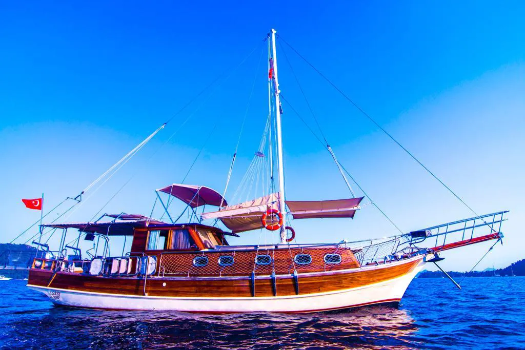 Göcek Kiralık 15m Tekne - Fotoğraf 1