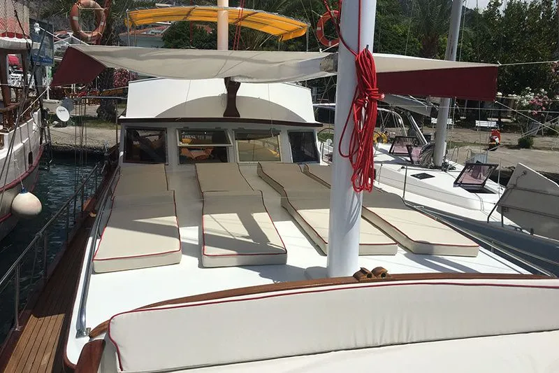 Charter a 17m 3 Cabin Gulet in Göcek - Fotoğraf 3