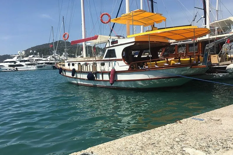Charter a 17m 3 Cabin Gulet in Göcek - Fotoğraf 2