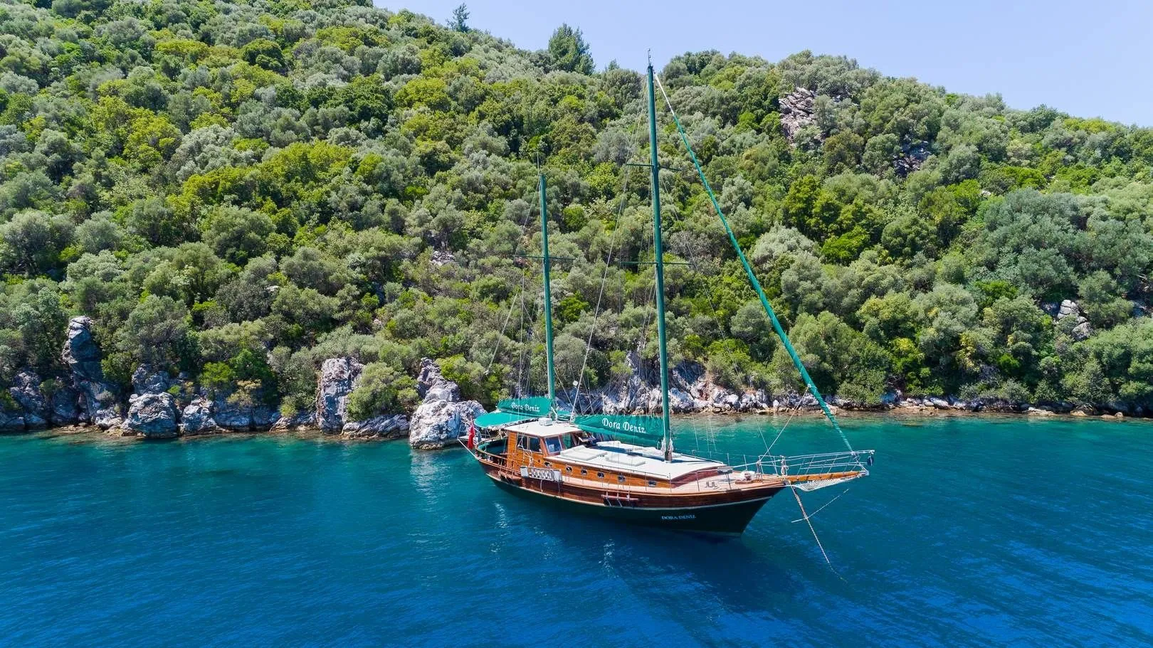 Marmaris’te Lüks Gulet Dora Deniz – 19m, 2024 Yenilenmiş - Fotoğraf 5